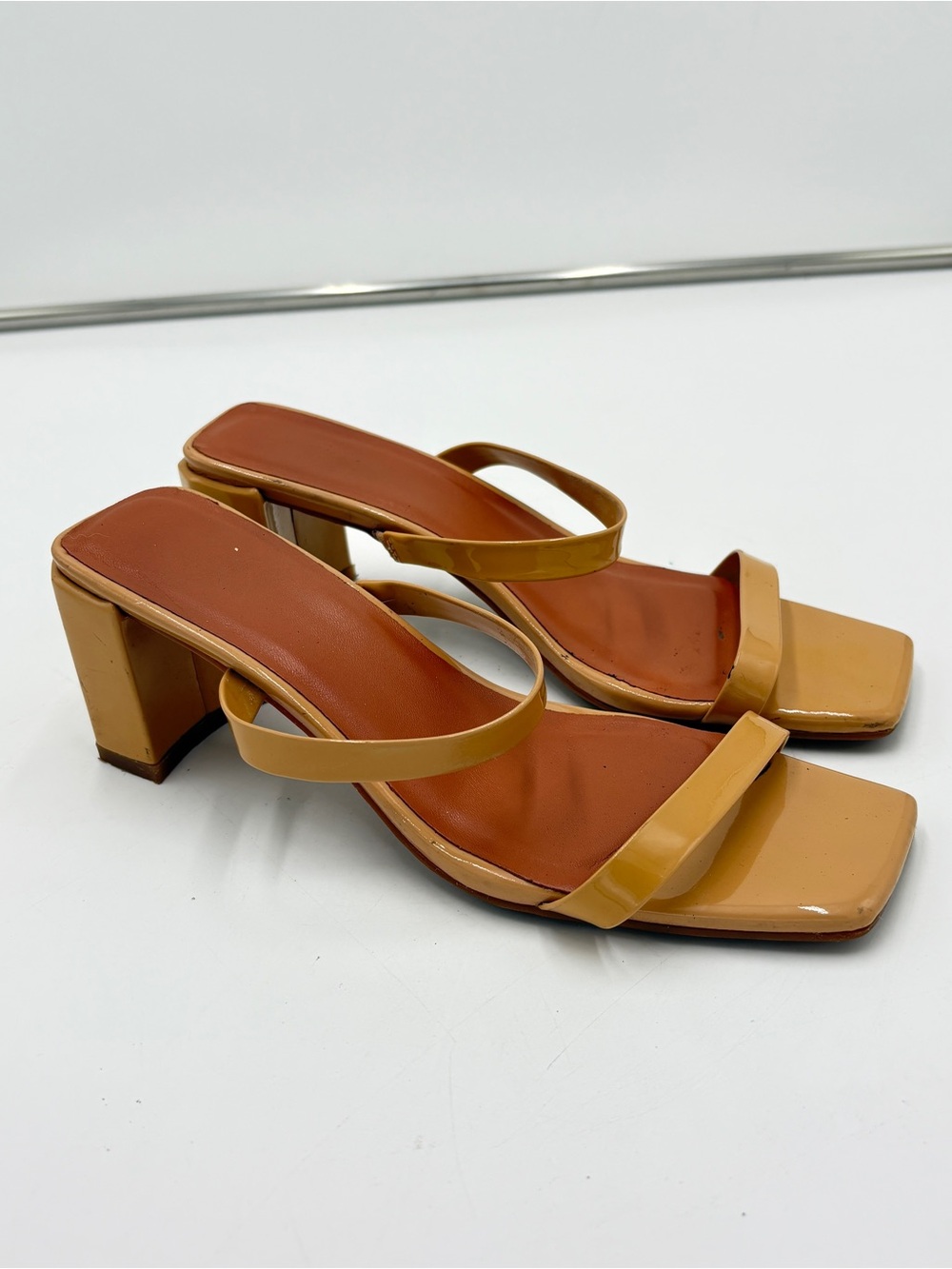 Nude Faux Patent Leather Mule Sandals Block Heel Women’s Size EU 36 US 5.5